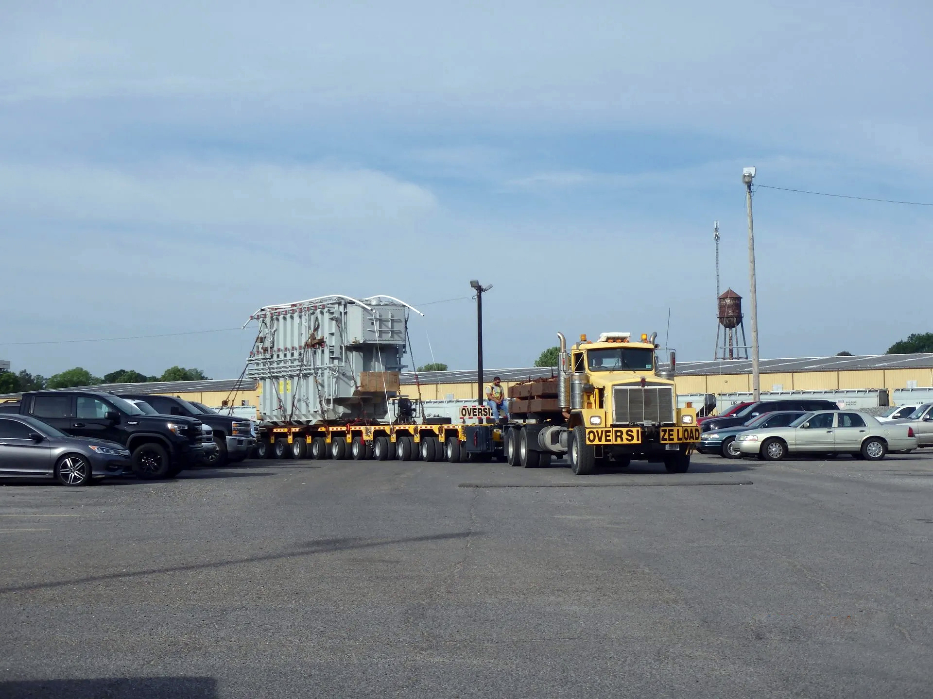 H. Brown, Inc. specialized transportation service hauling a transformer utilizing SPMTs.